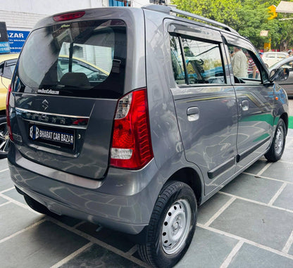 42,000 KMS MARUTI WAGONR LXI GREEN CNG (2017)