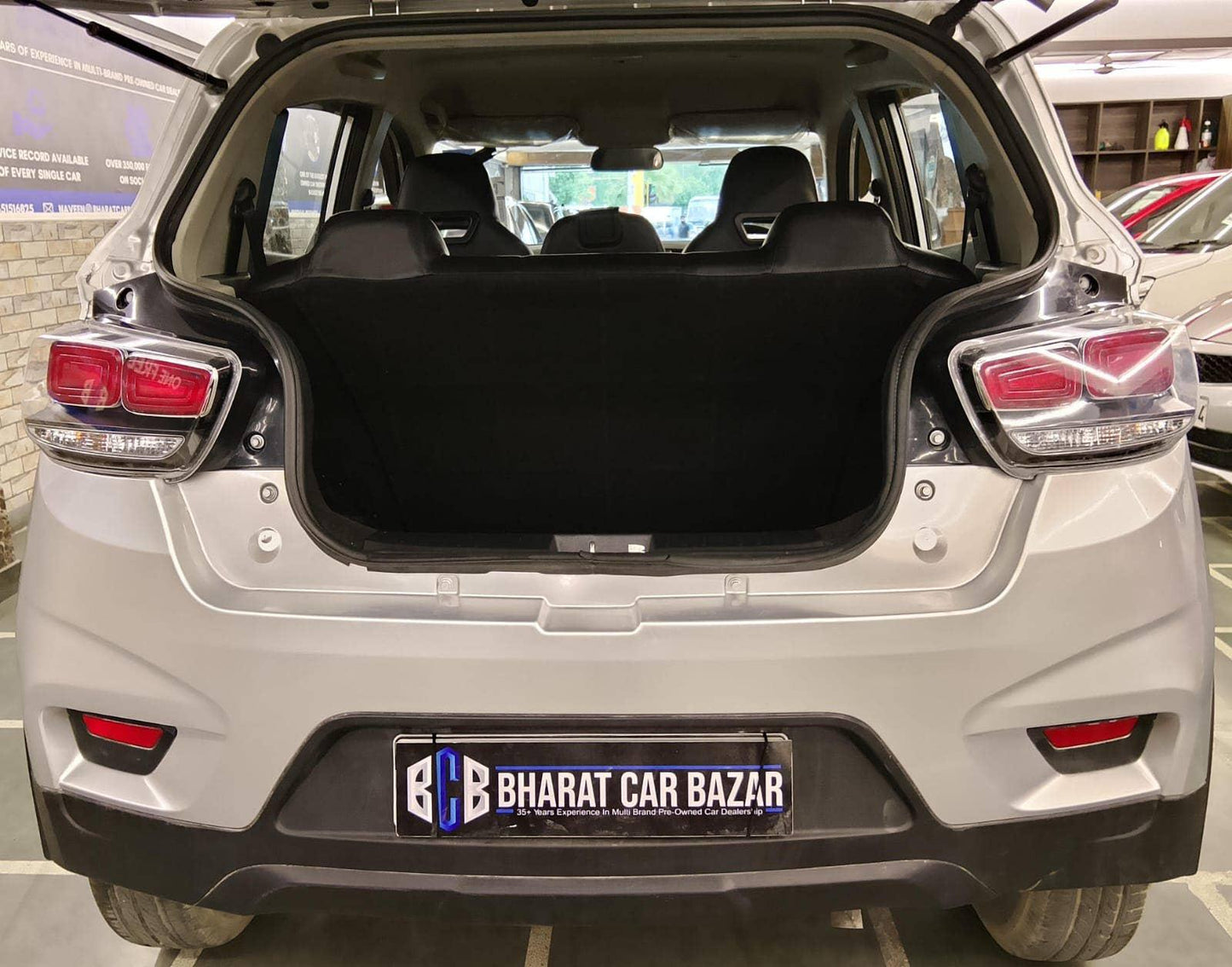 27,000 KMS MAHINDRA KUV 100 K2 NXT PETROL (2018)