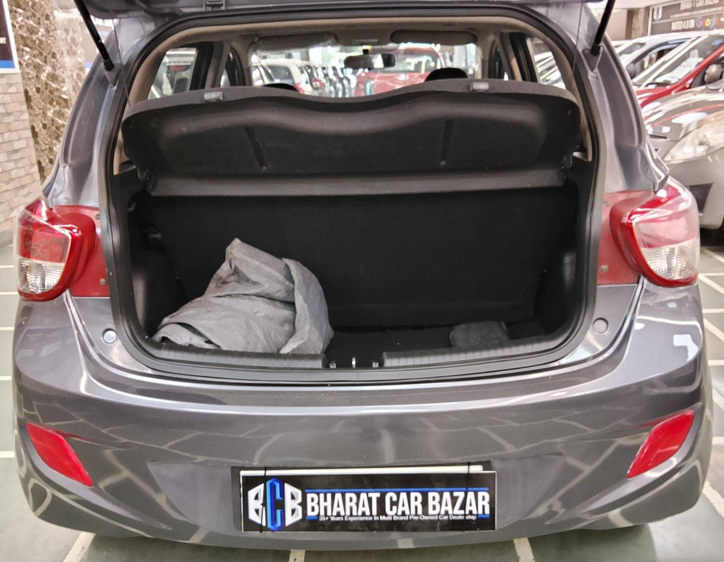 15,000 KMS HYUNDAI GRAND I10 MAGNA 1.2 PETROL (2014)