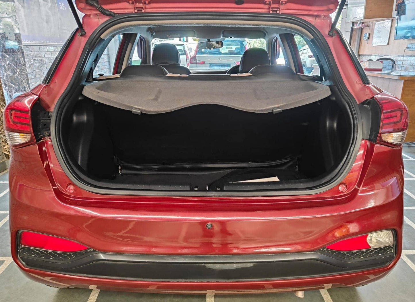42,000 KMS HYUNDAI I20 MAGNA PETROL (2019)