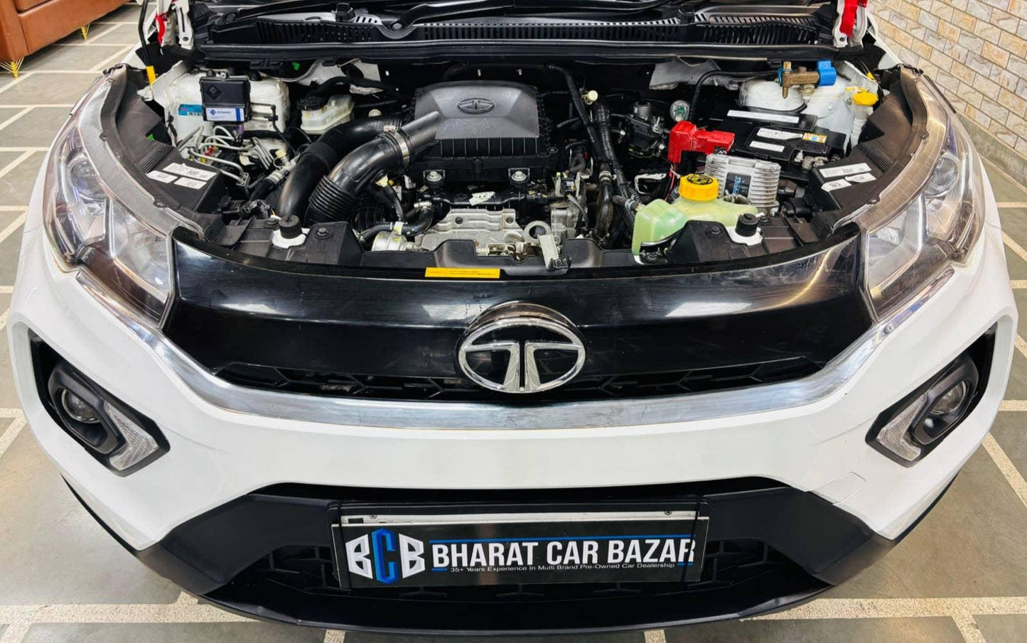 23,000 KMS TATA NEXON 1.2 XM S RTN CNG (2023)