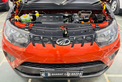 MAHINDRA KUV 100 NXT K4+ PETROL (2017)