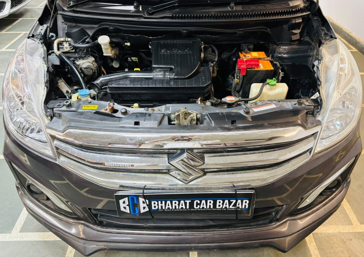 38,000 KMS MARUTI ERTIGA ZXI PETROL (2017)