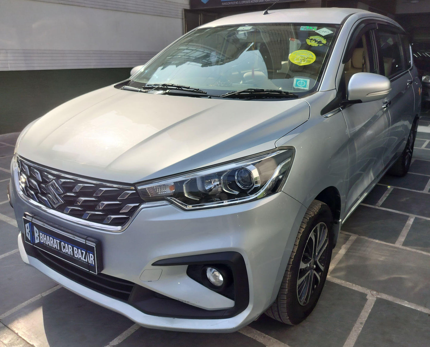 44,000 KMS MARUTI ERTIGA ZXI (O) GREEN CNG (2023)