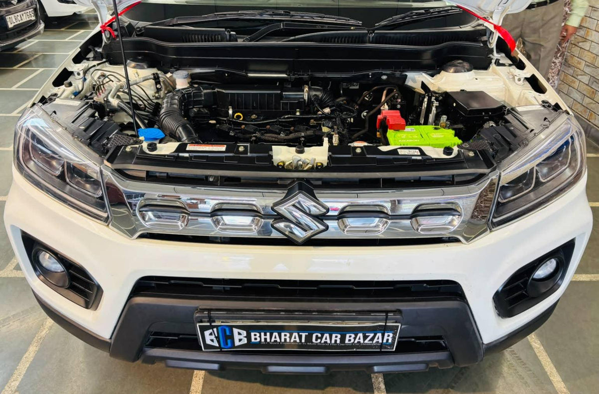 12,000 KMS MARUTI BREZZA VXI (O) PETROL (2022)