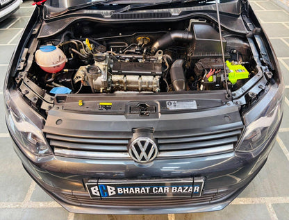 37,000 KMS VOLKSWAGEN POLO 1.2 MPI COMFOTLINE MT PETROL (2016)