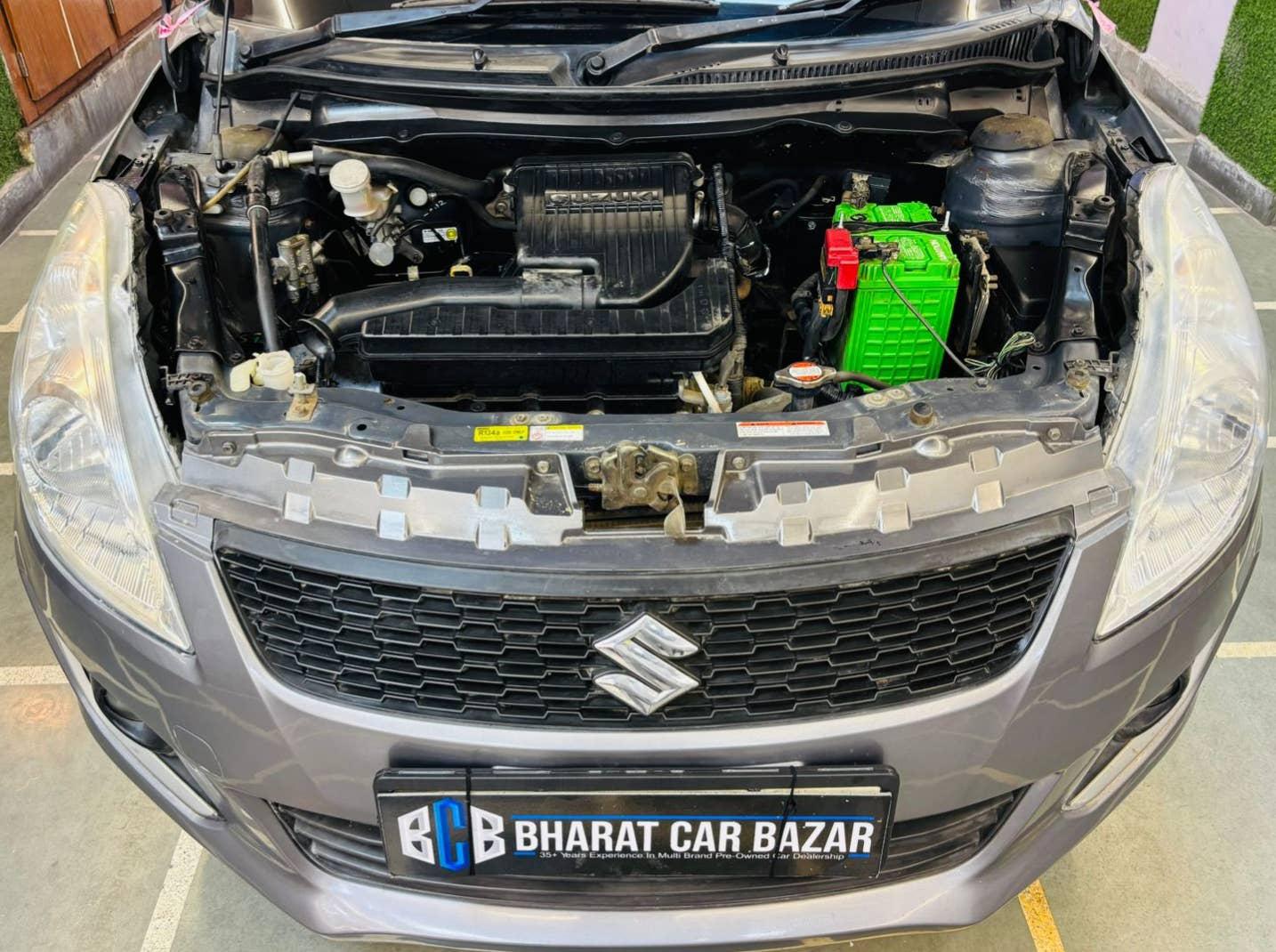 25,000 KMS MARUTI SWIFT LXI PETROL (2017)