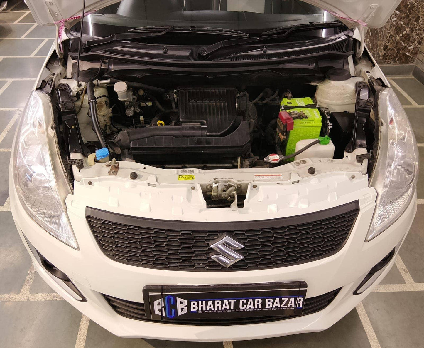 MARUTI SWIFT VXI PETROL (2011)