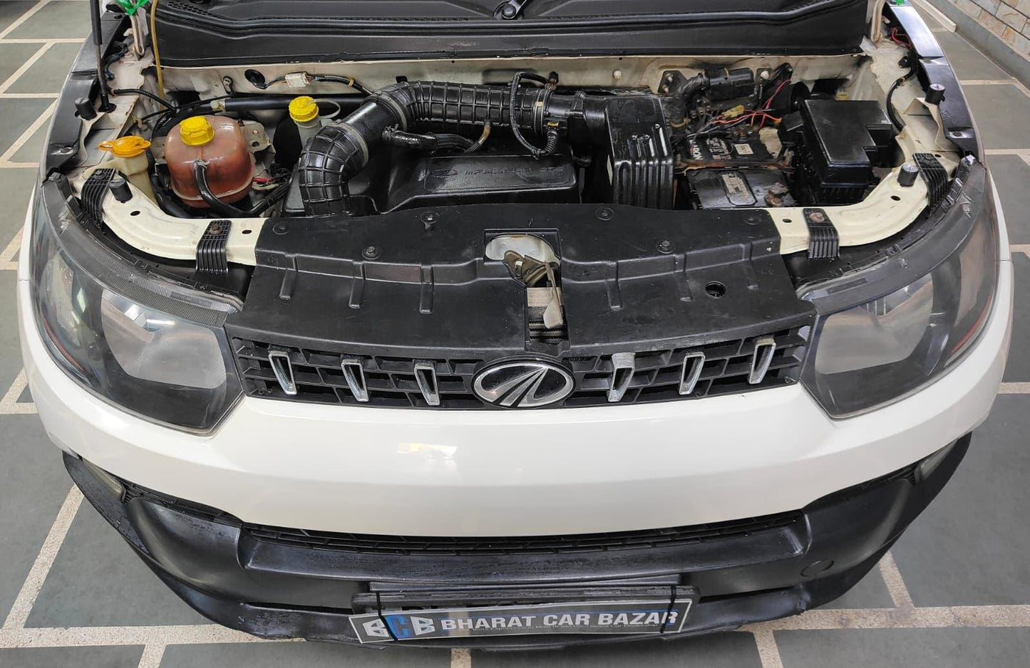 MAHINDRA KUV 100 K4 DIESEL (2016)