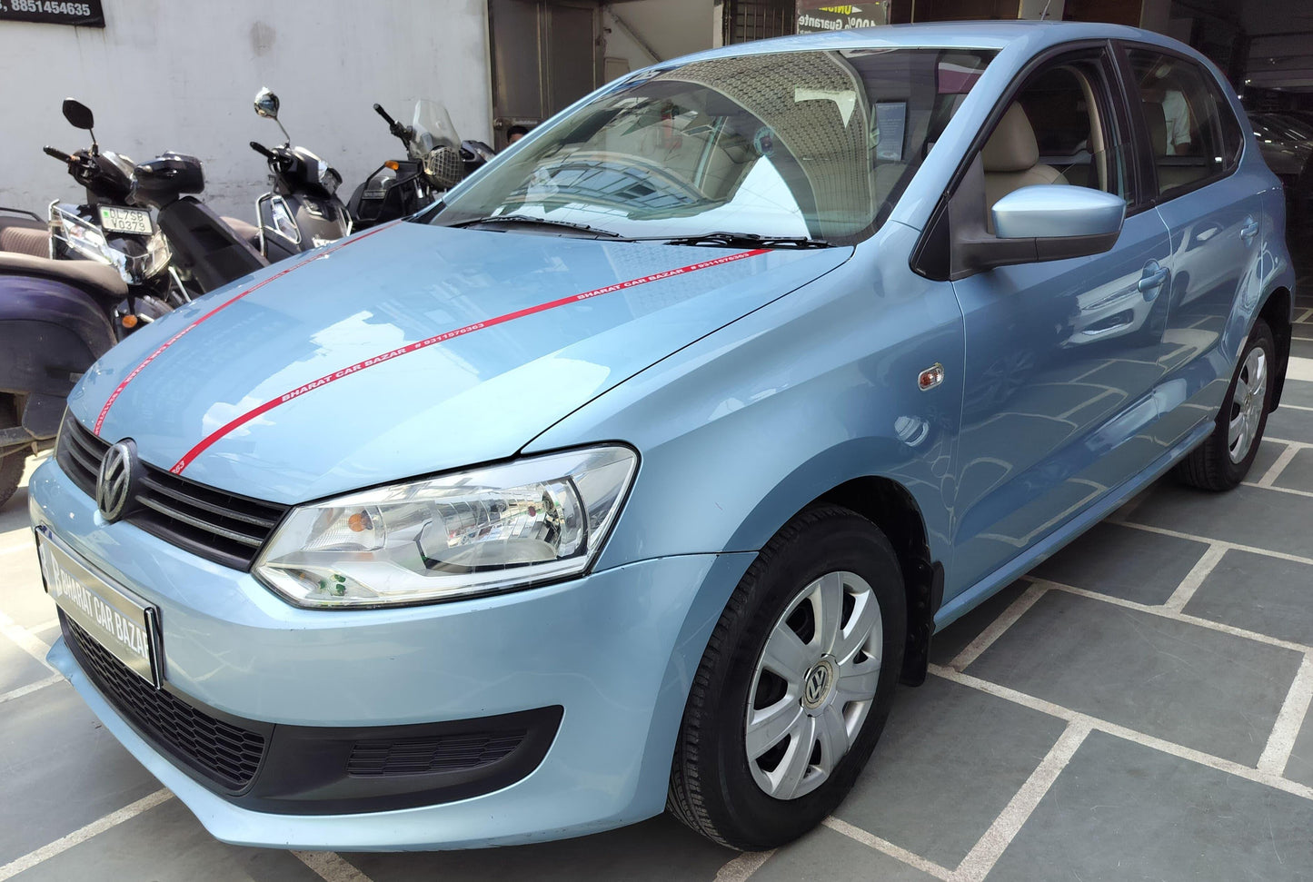 12,000 KMS VOLKSWAGEN POLO COMFORT LINE PETROL (2011)