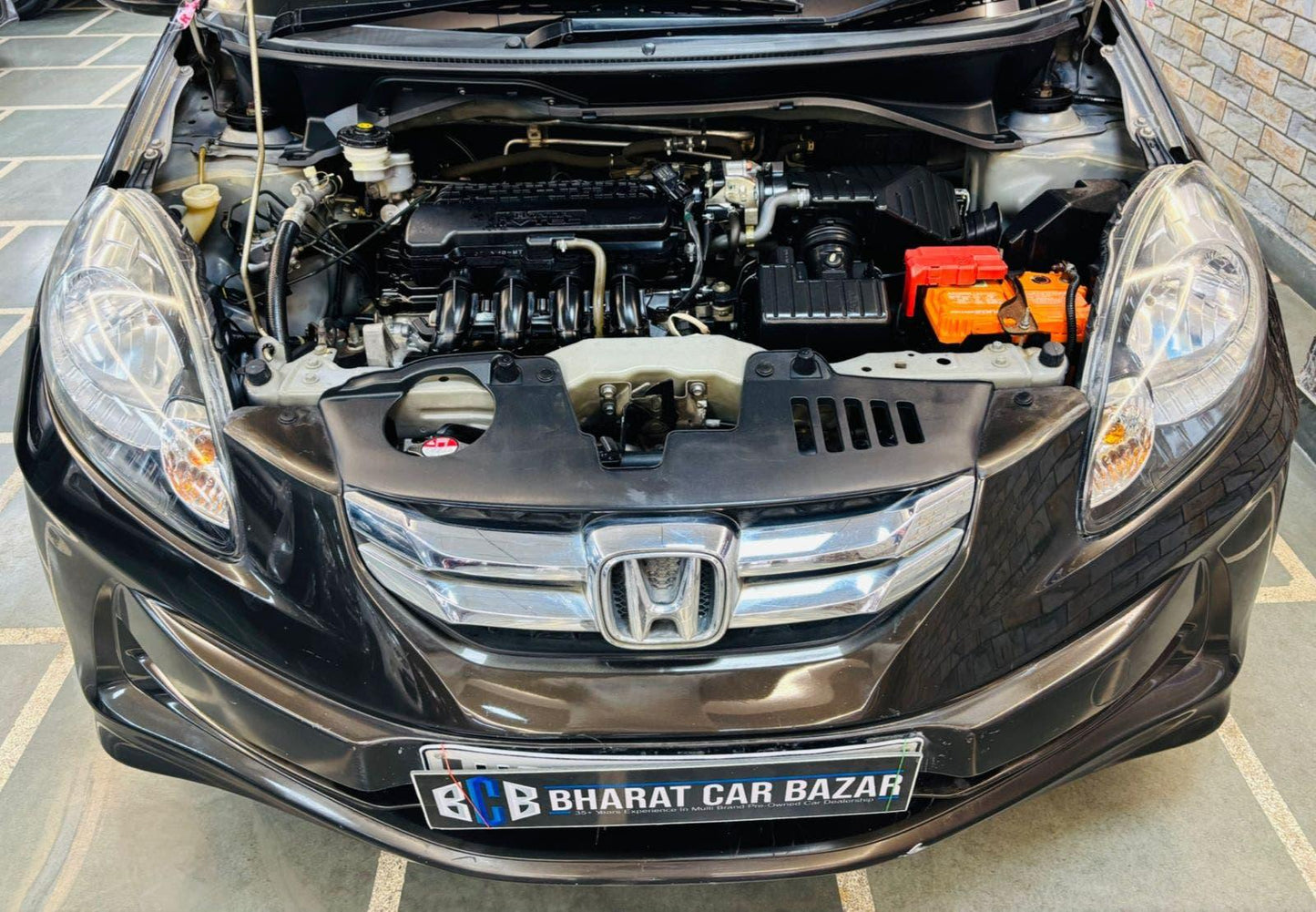 38,000 KMS HONDA AMAZE 1.2 S MT PETROL (2015)