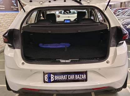 44,000 KMS TATA ALTROZ 1.2 XM+ S CNG (2024)