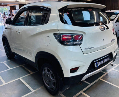 22,000 KMS MAHINDRA KUV 100 K6+ 6STR G NXT PETROL (2018)