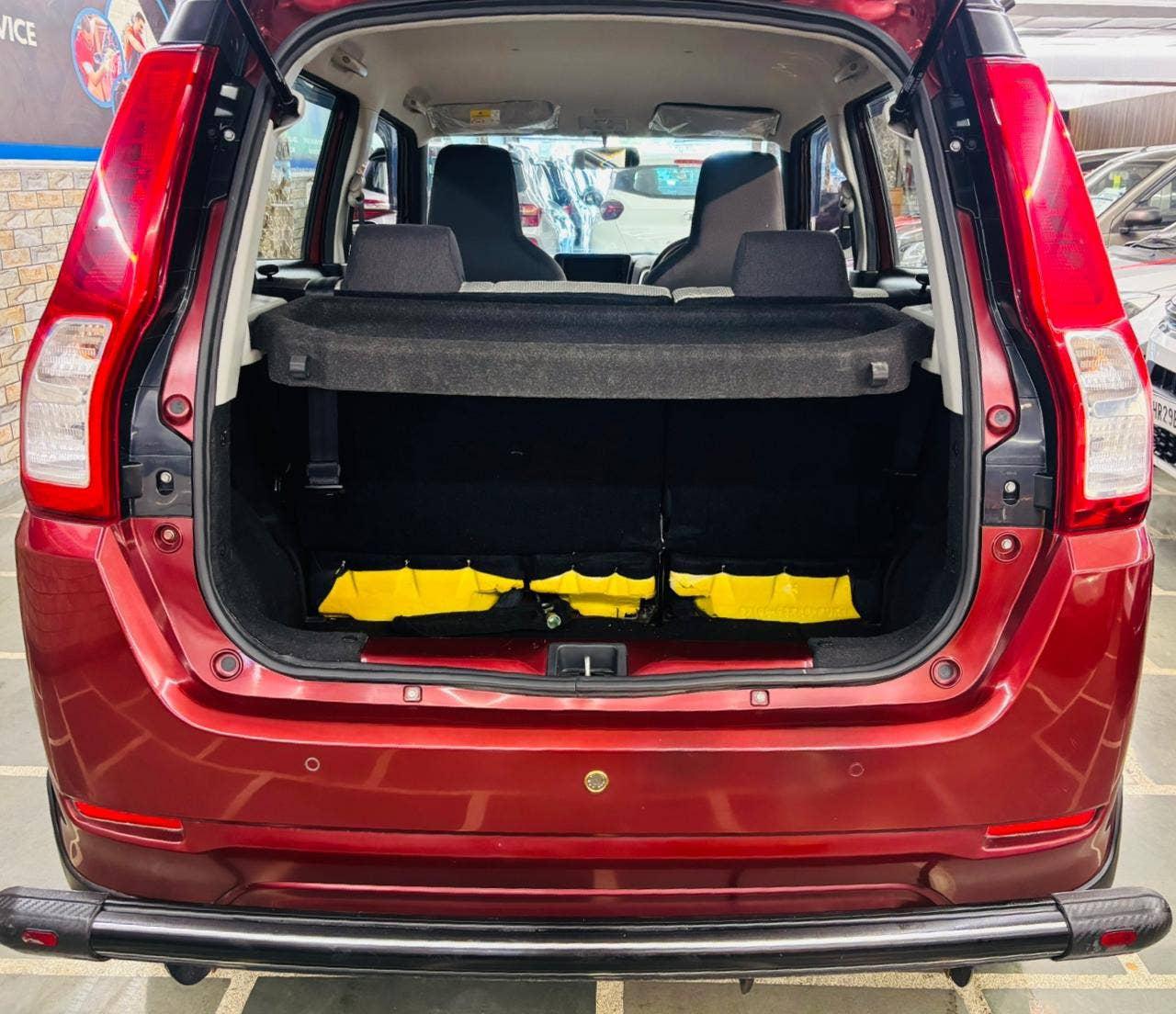20,000 KMS MARUTI WAGONR ZXI+ AGS PETROL (2023)