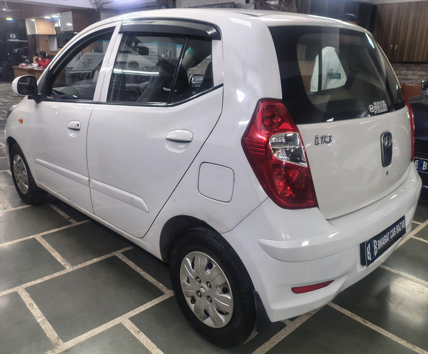 26,000 KMS HYUNDAI I10 MAGNA PETROL (2015)