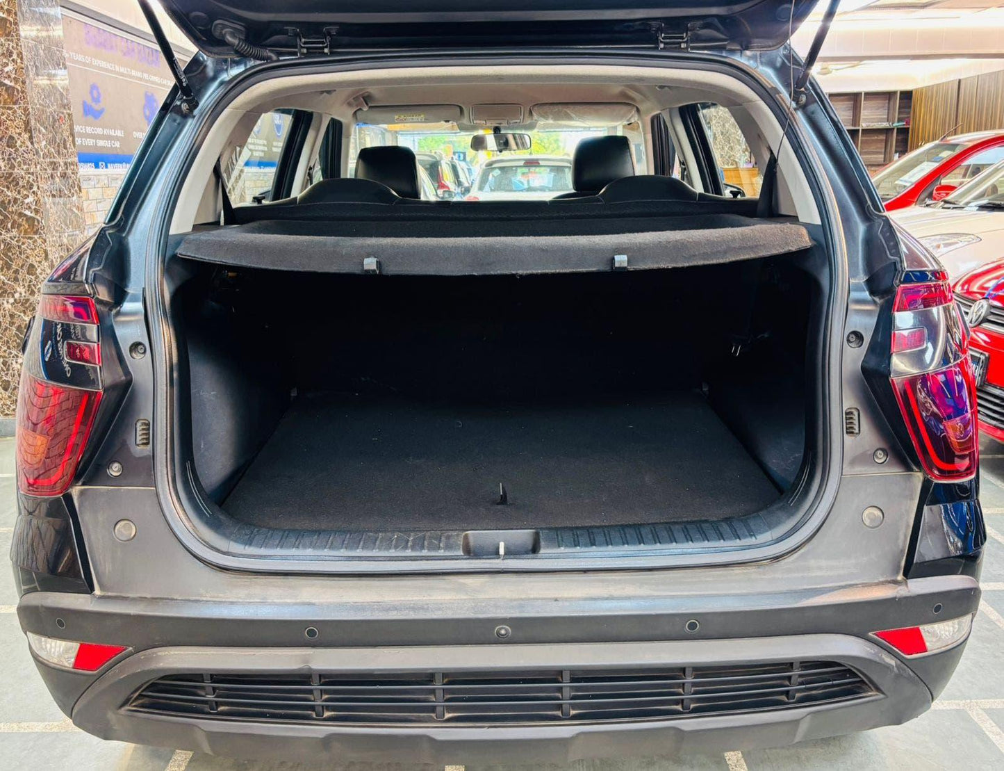 40,000 KMS HYUNDAI CRETA 1.5 MPI MT E PETROL (2022)