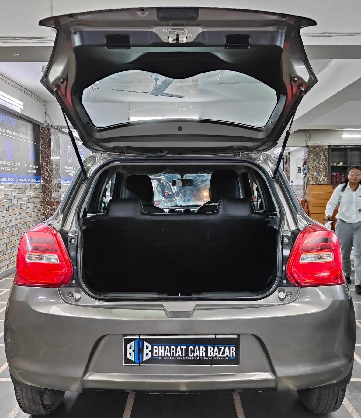 33,000 KMS MARUTI SWIFT VXI PETROL (2018)