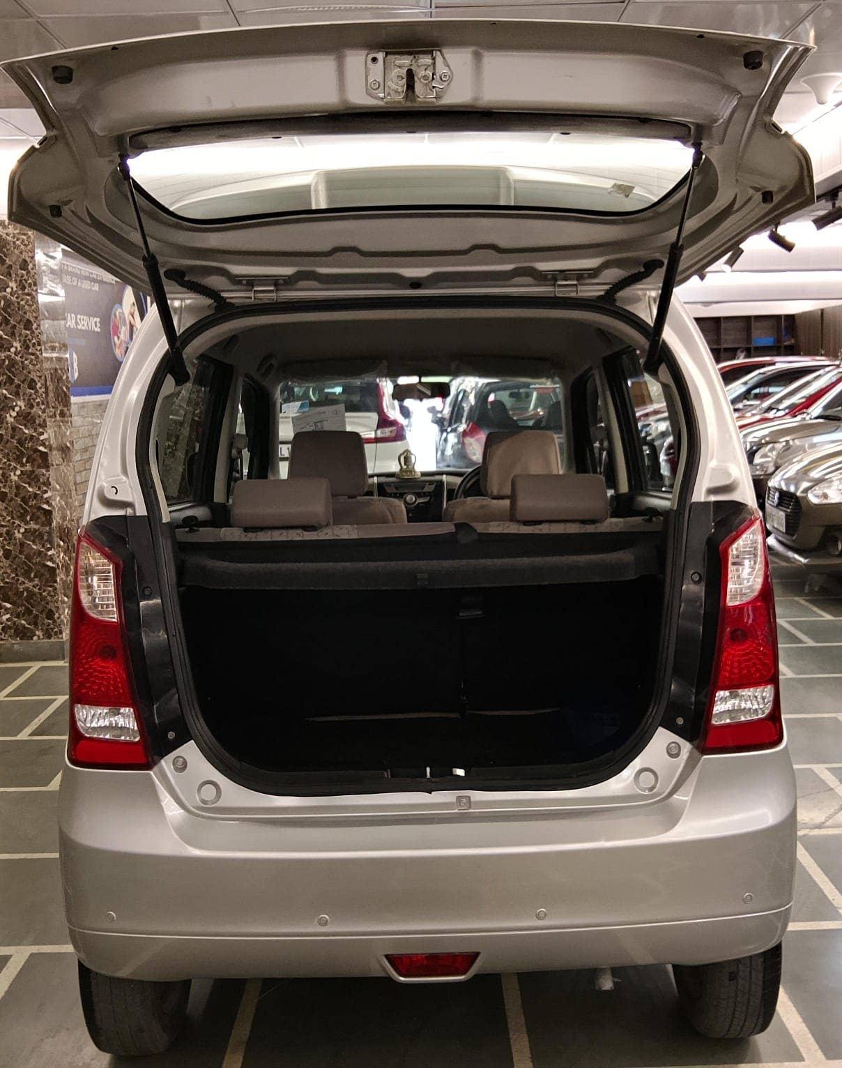 30,000 KMS MARUTI WAGONR VXI PETROL (2015)