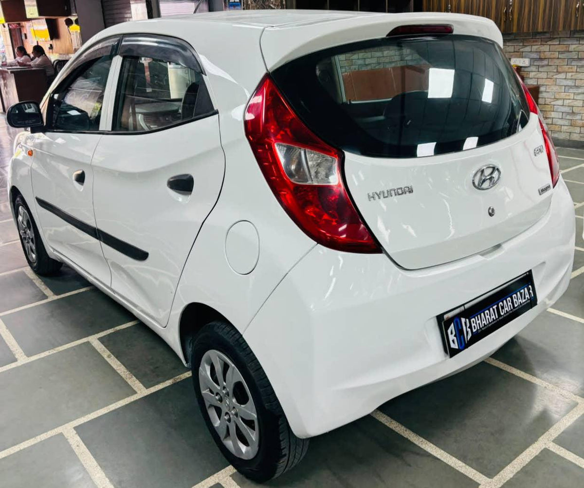 HYUNDAI EON MAGNA PETROL (2015)