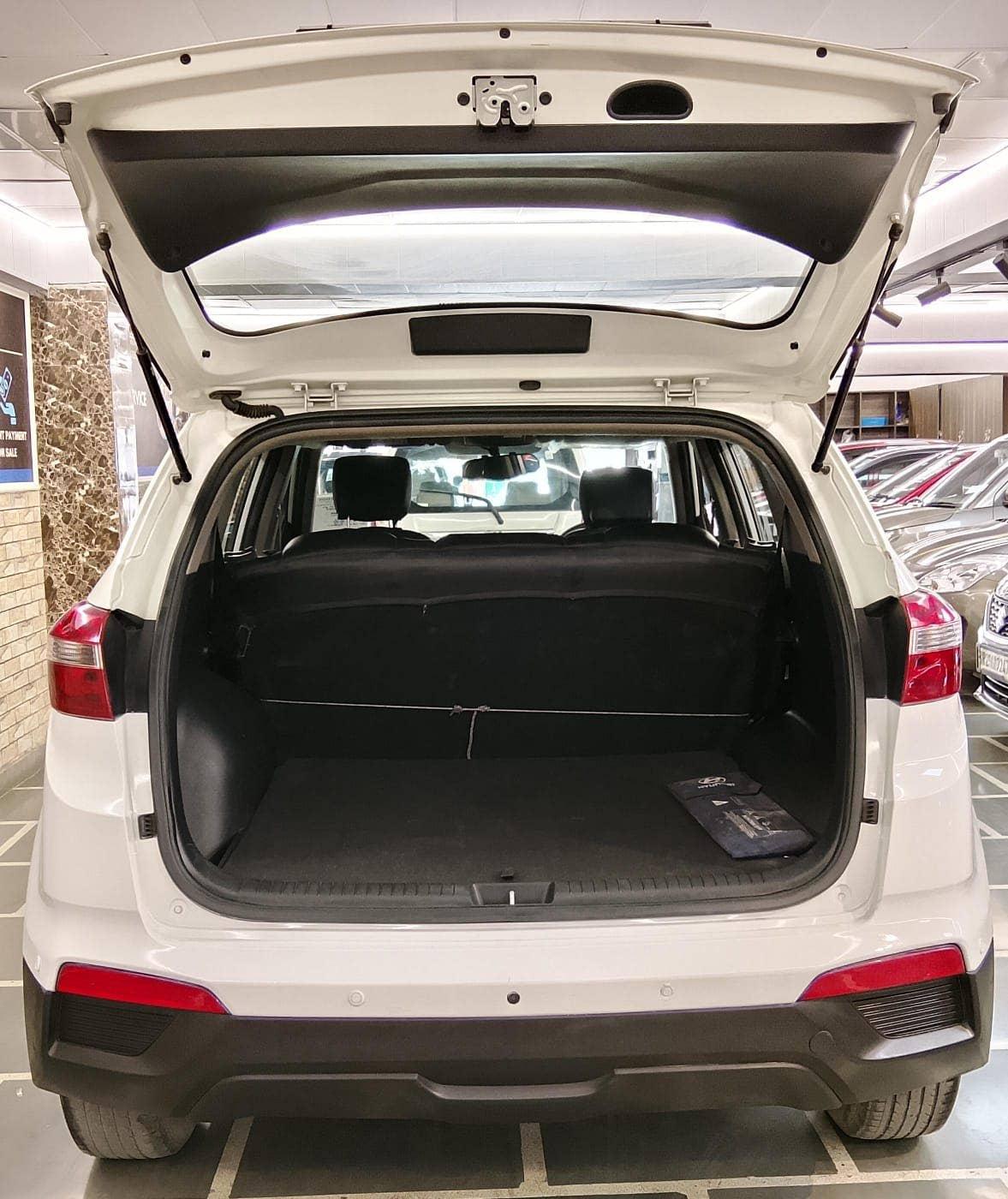 39,000 KMS HYUNDAI CRETA 1.6 E+ VTVT PETROL (2017)