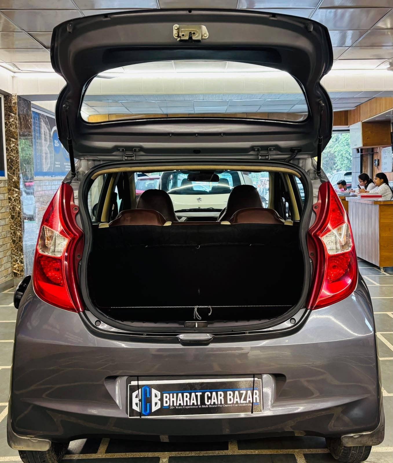 48,000 KMS HYUNDAI EON ERA+ PETROL (2016)
