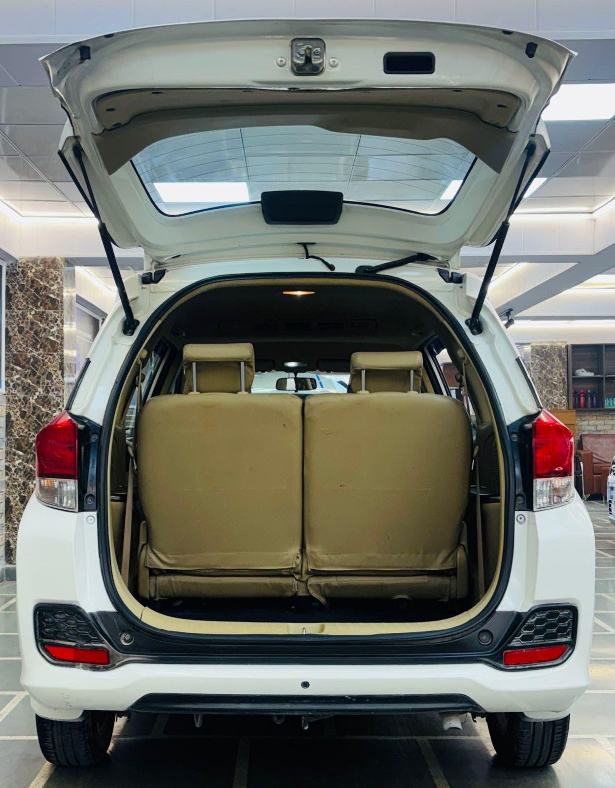 HONDA MOBILIO 1.5 V MT PETROL (2015)