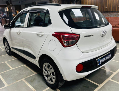 HYUNDAI GRAND I10 SPORTZ (O) 1.2 PETROL (2017)