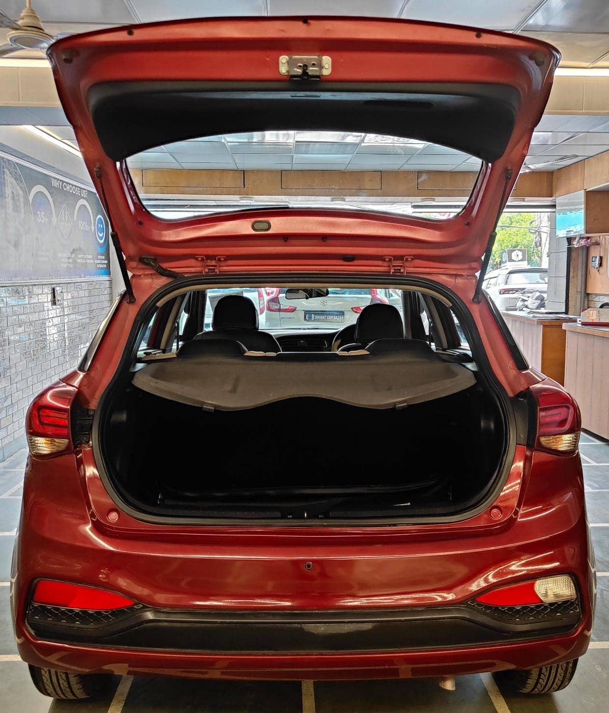 42,000 KMS HYUNDAI I20 MAGNA PETROL (2019)