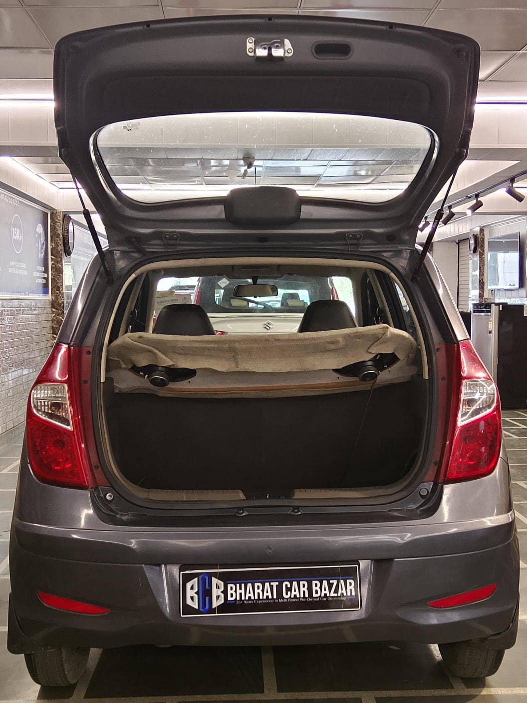 11,000 KMS HYUNDAI I10 MAGNA 1.1 PETROL (2014)