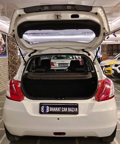 MARUTI SWIFT VXI PETROL (2011)