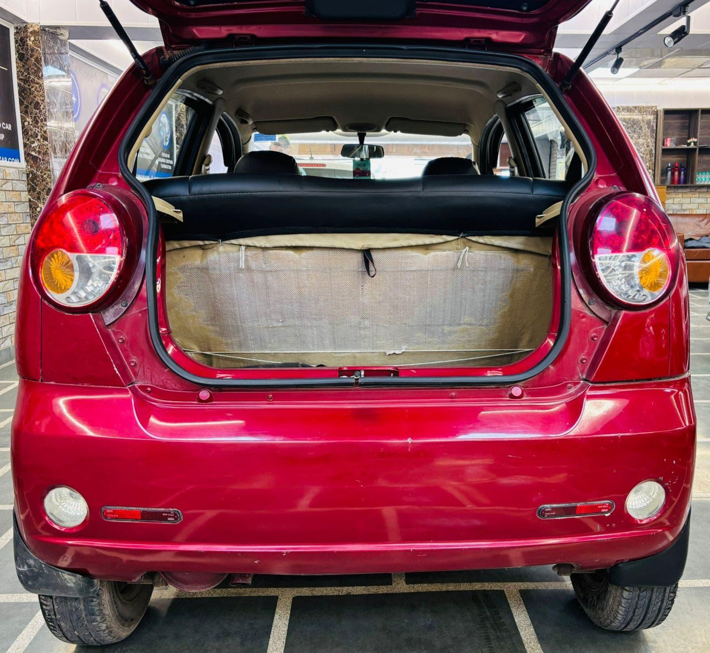 23,000 KMS CHEVROLET SPARK 1.0 LT PETROL (2012)