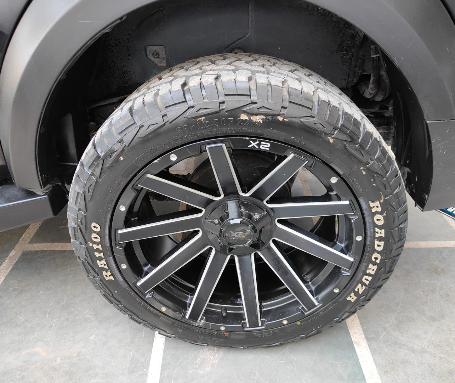 22,000 KMS MAHINDRA THAR LX D MT 4X4 PETROL (2023)