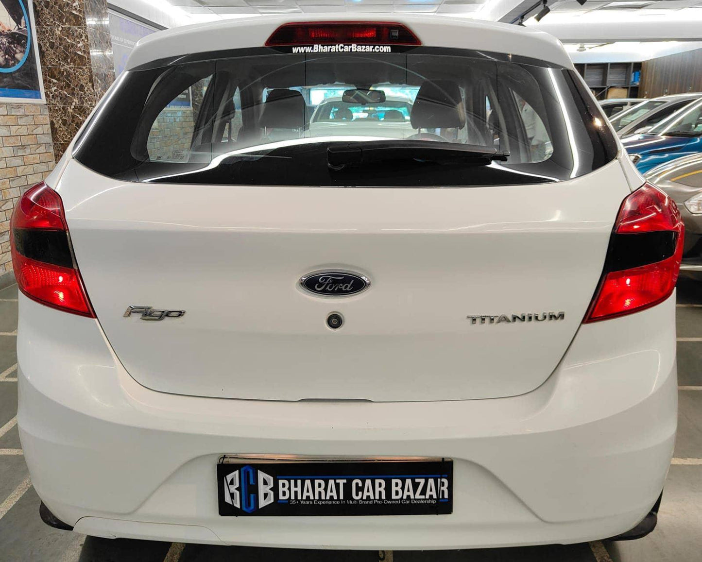 40,000 KMS FORD FIGO TITANIUM 1.2 PETROL (2016)