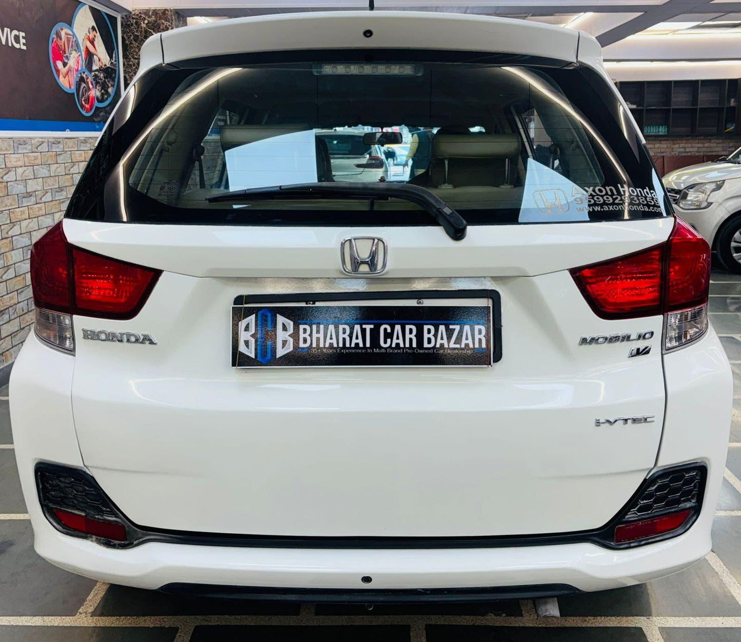 HONDA MOBILIO 1.5 V MT PETROL (2015)