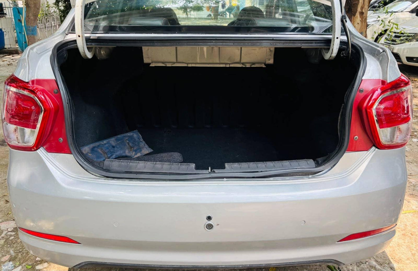 HYUNDAI XCENT 1.2 VTVT S (O) PETROL (2015)