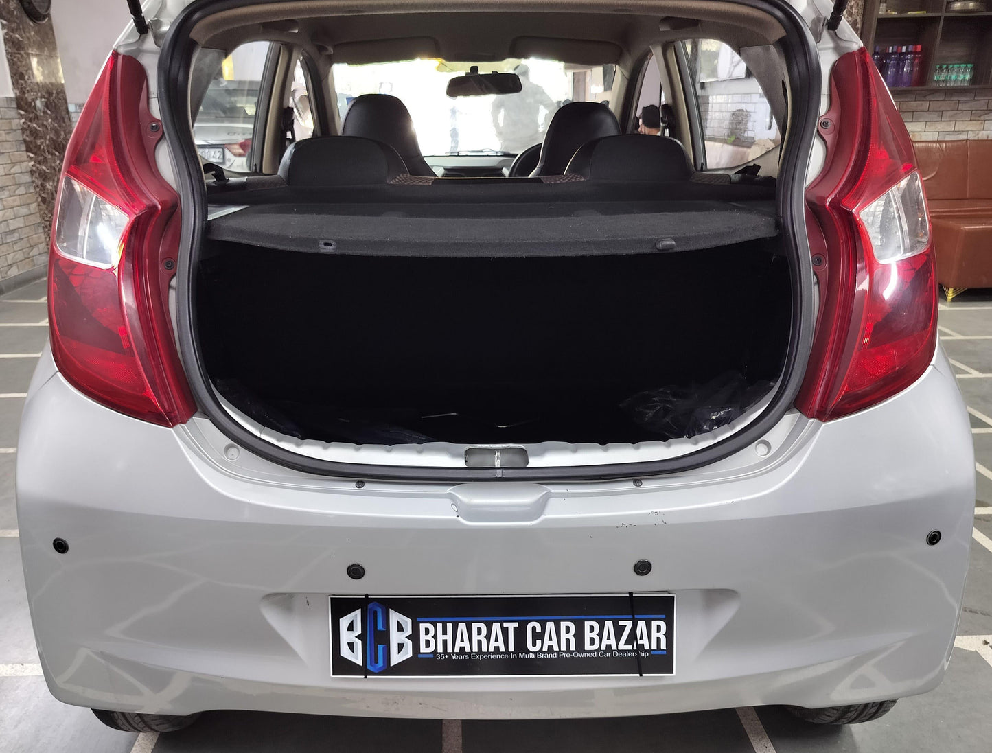 17,000 KMS HYUNDAI EON SPORTZ PETROL (2015)