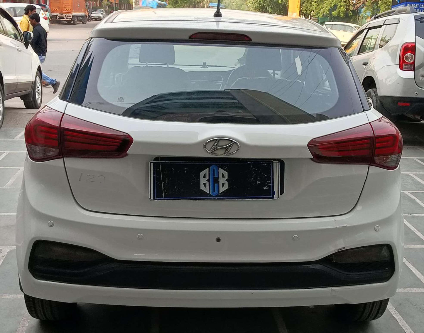 27,000 KMS HYUNDAI I20 MAGNA EXECUTIVE PETROL (2019)