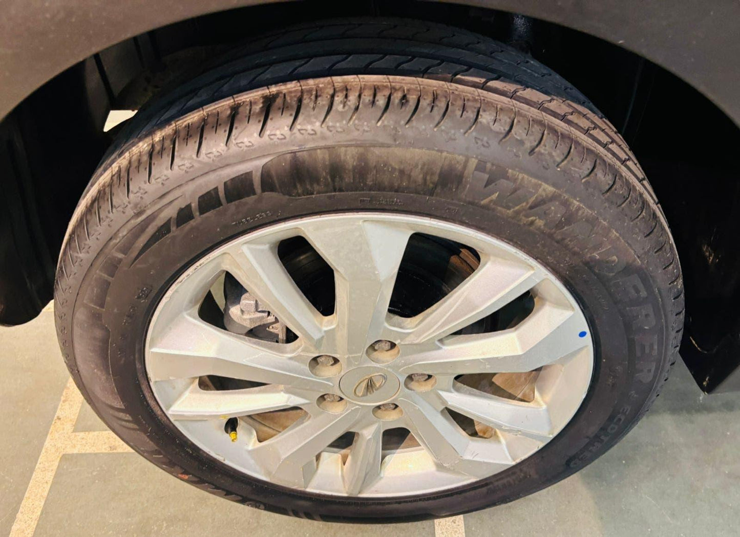 MAHINDRA XUV 300 W8 PETROL (2019)