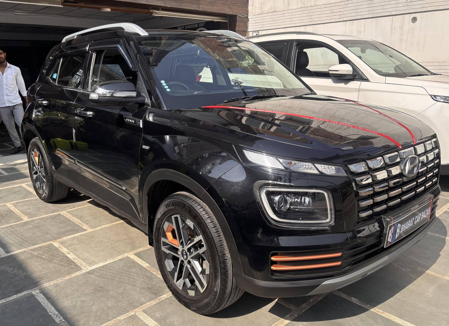 12,000 KMS HYUNDAI VENUE SX 1.0 PETROL (2025)