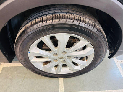 MAHINDRA XUV 300 W8 PETROL (2019)