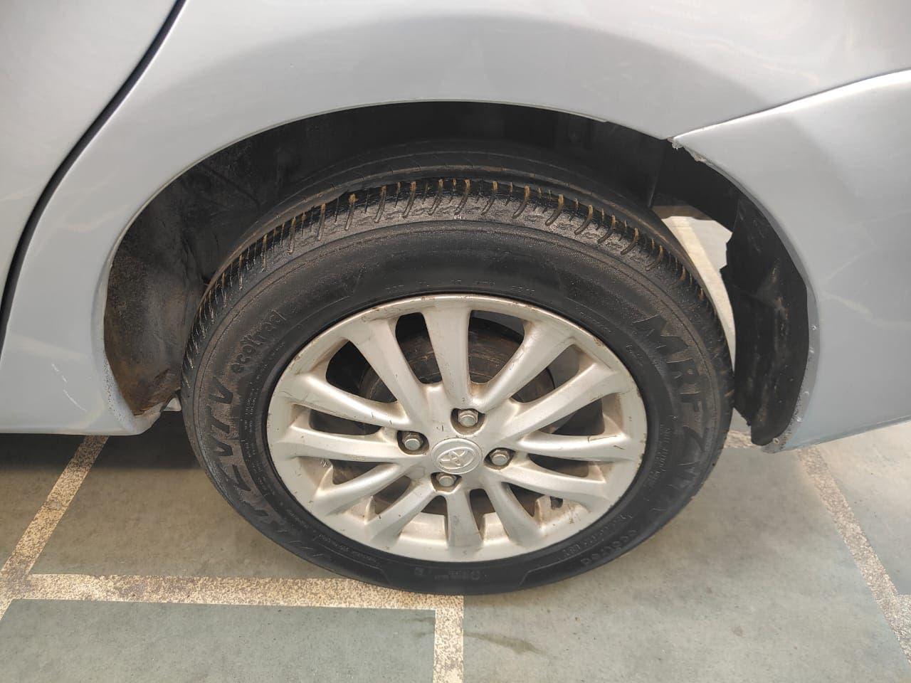 TOYOTA ETIOS V PETROL (2011)