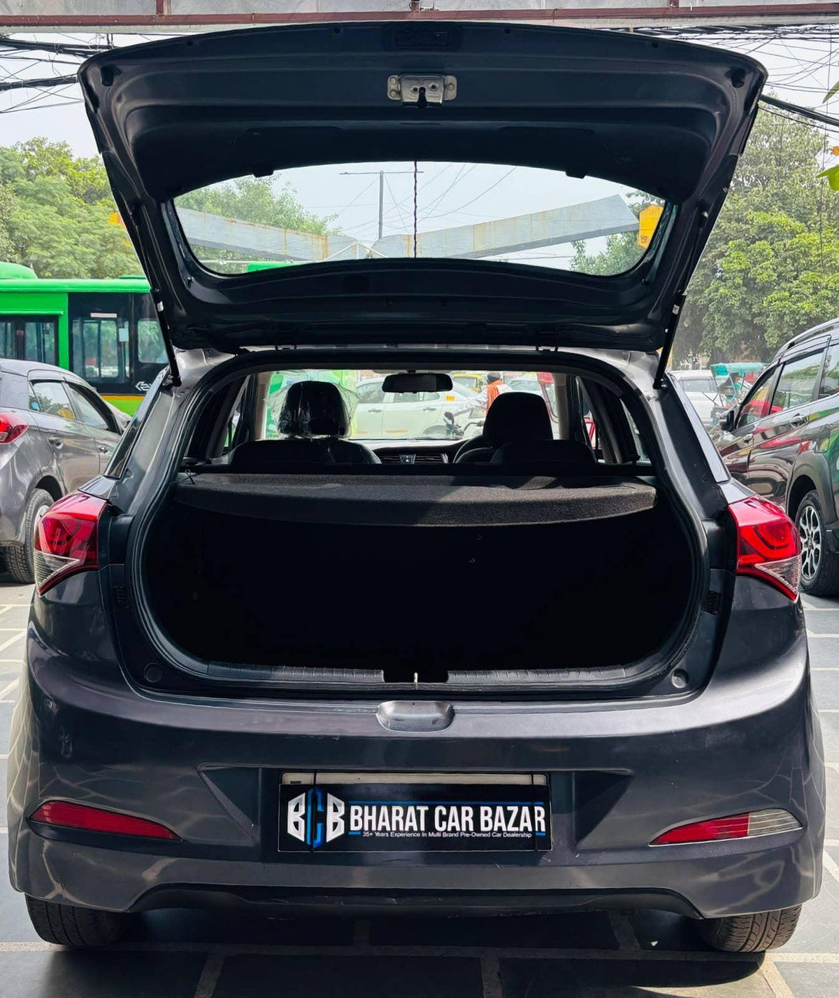 27,000 KMS HYUNDAI I20 MAGNA 1.2 PETROL (2017)