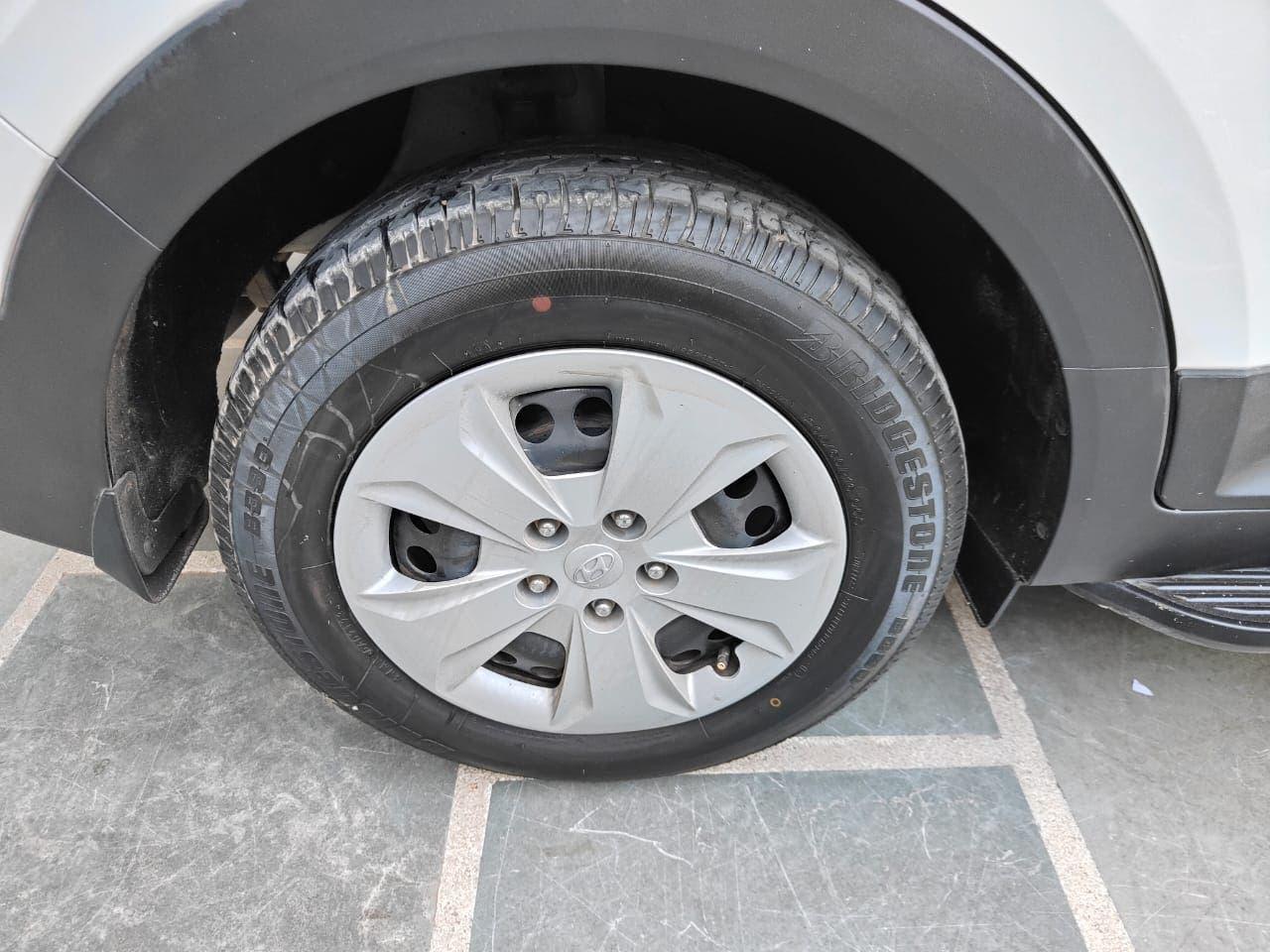 30,000 KMS HYUNDAI CRETA E+ 1.6 PETROL (2019)