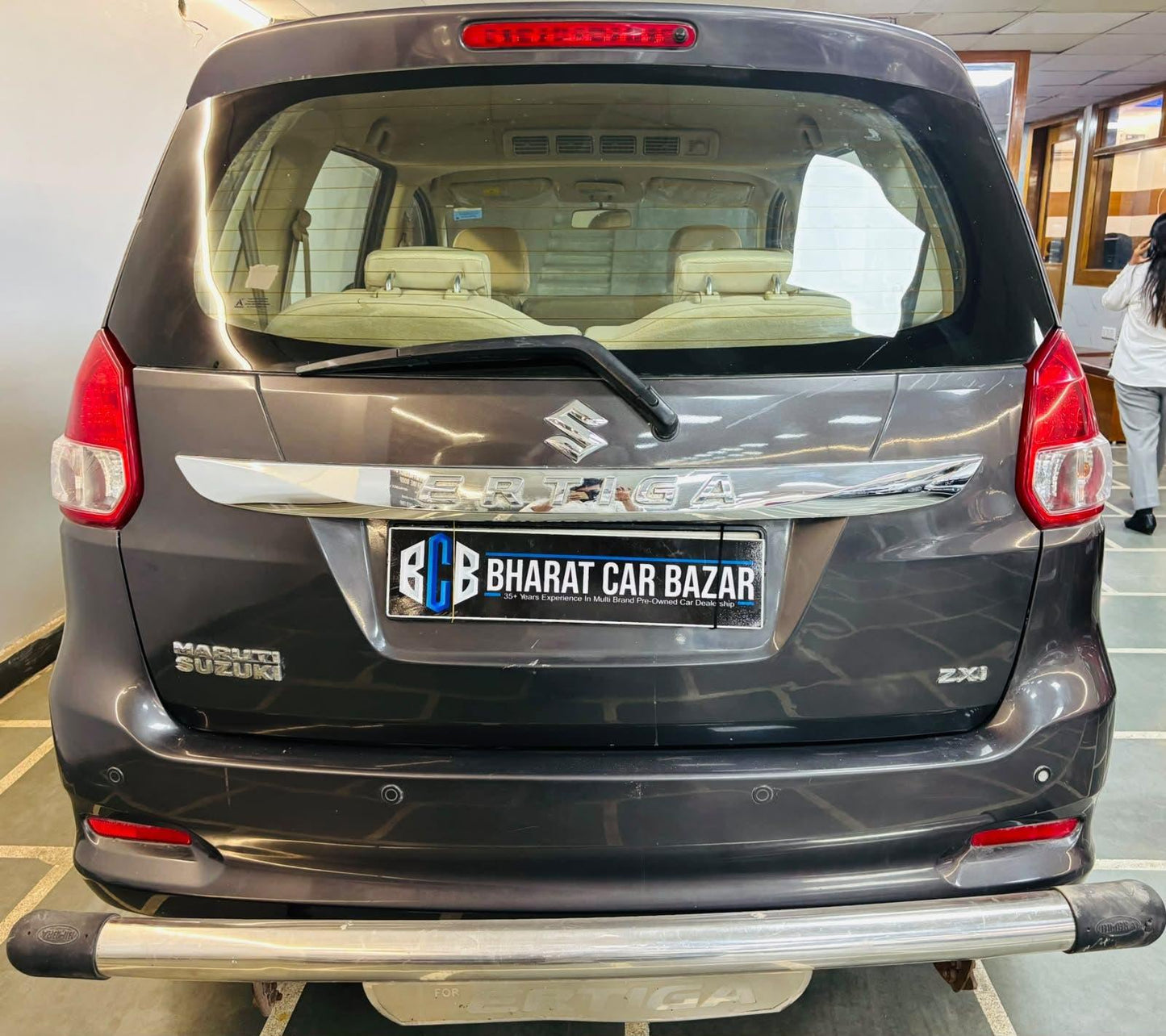 38,000 KMS MARUTI ERTIGA ZXI PETROL (2017)