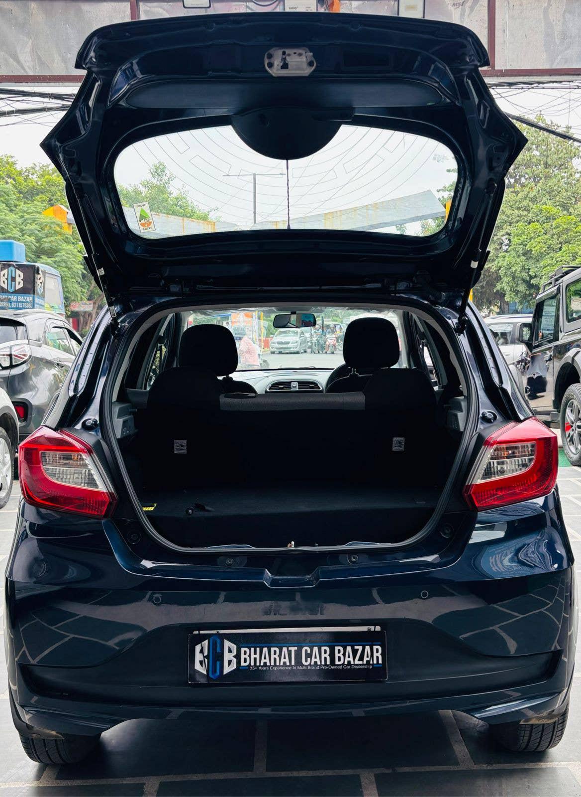 24,000 KMS TATA TIAGO CNG TWN XT 1.2 RTN (2025)