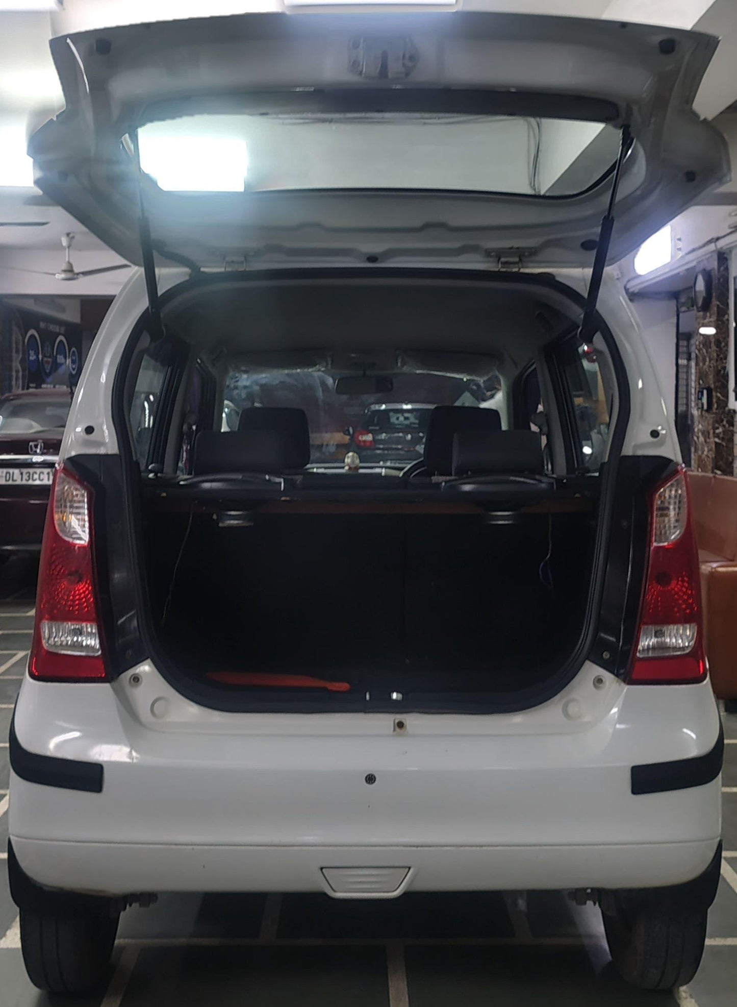 26,000 KMS MARUTI WAGONR LXI PETROL (2016)