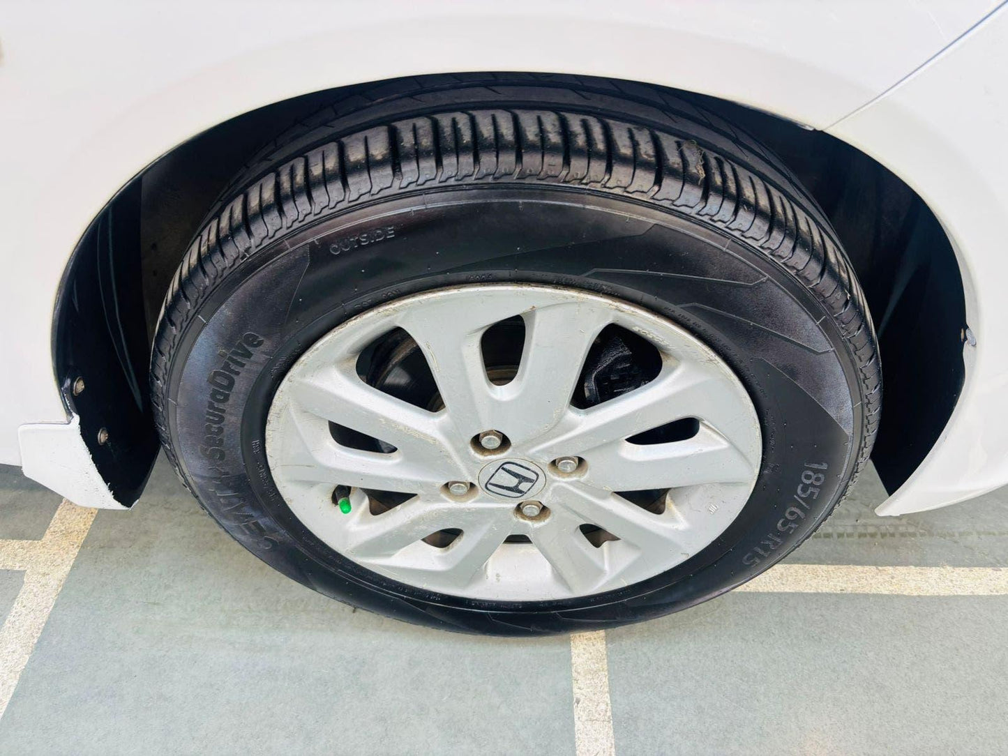 HONDA MOBILIO 1.5 V MT PETROL (2015)