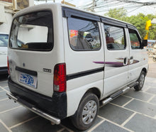 Load image into Gallery viewer, MARUTI EECO 7STR CNG (2013)
