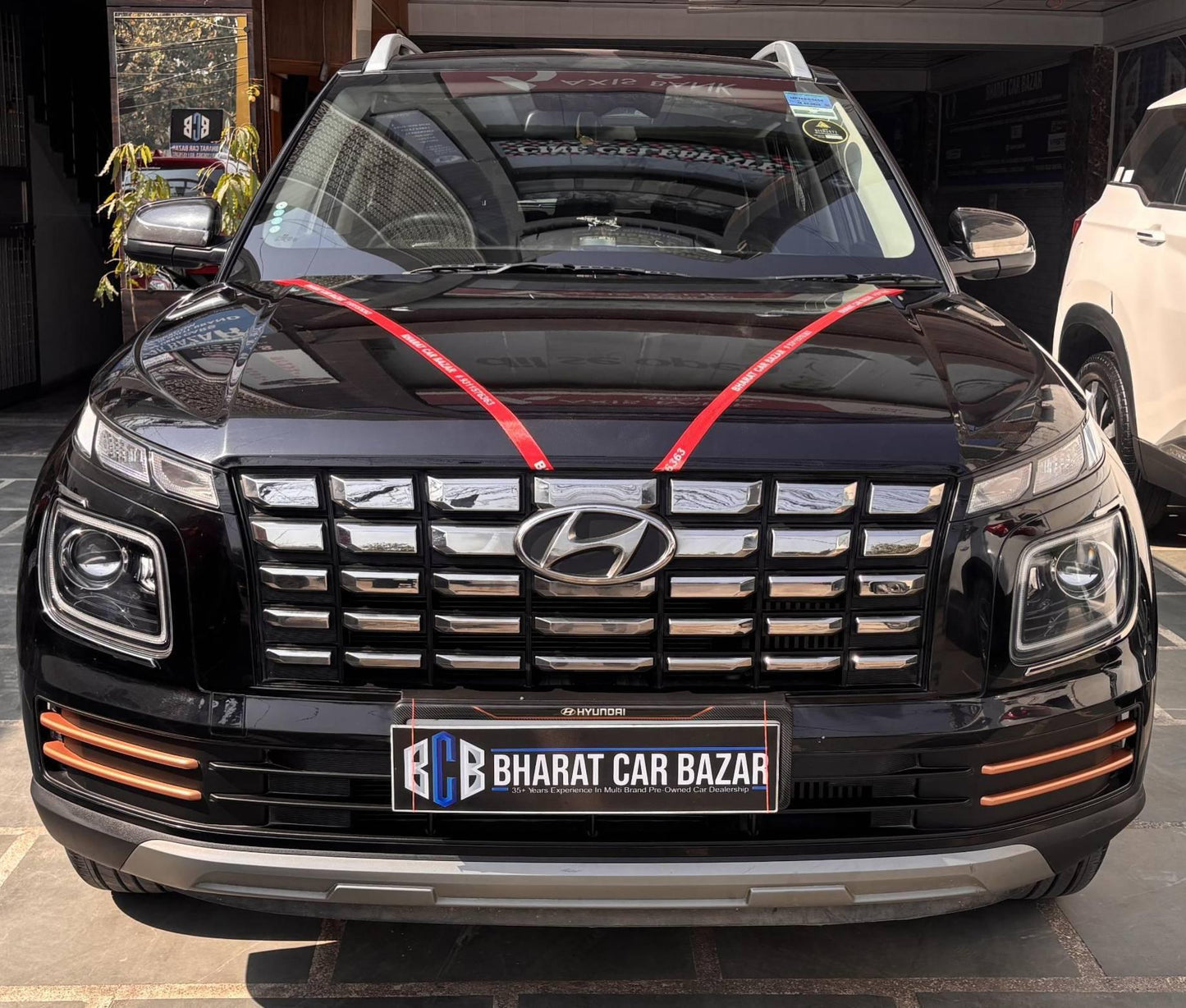 12,000 KMS HYUNDAI VENUE SX 1.0 PETROL (2025)