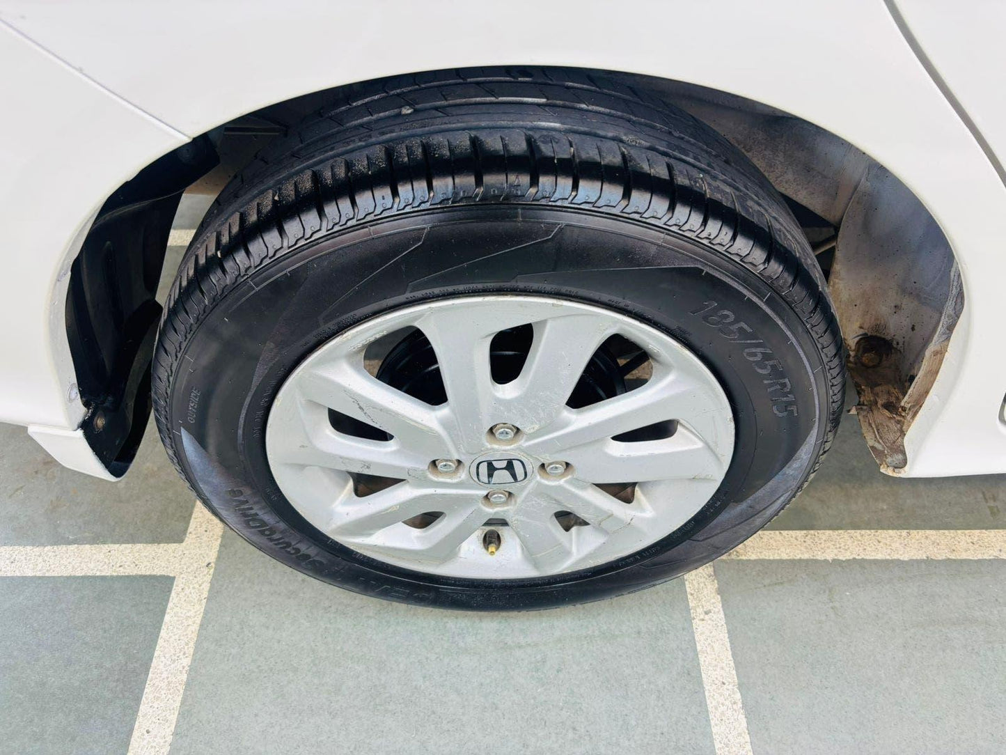 HONDA MOBILIO 1.5 V MT PETROL (2015)